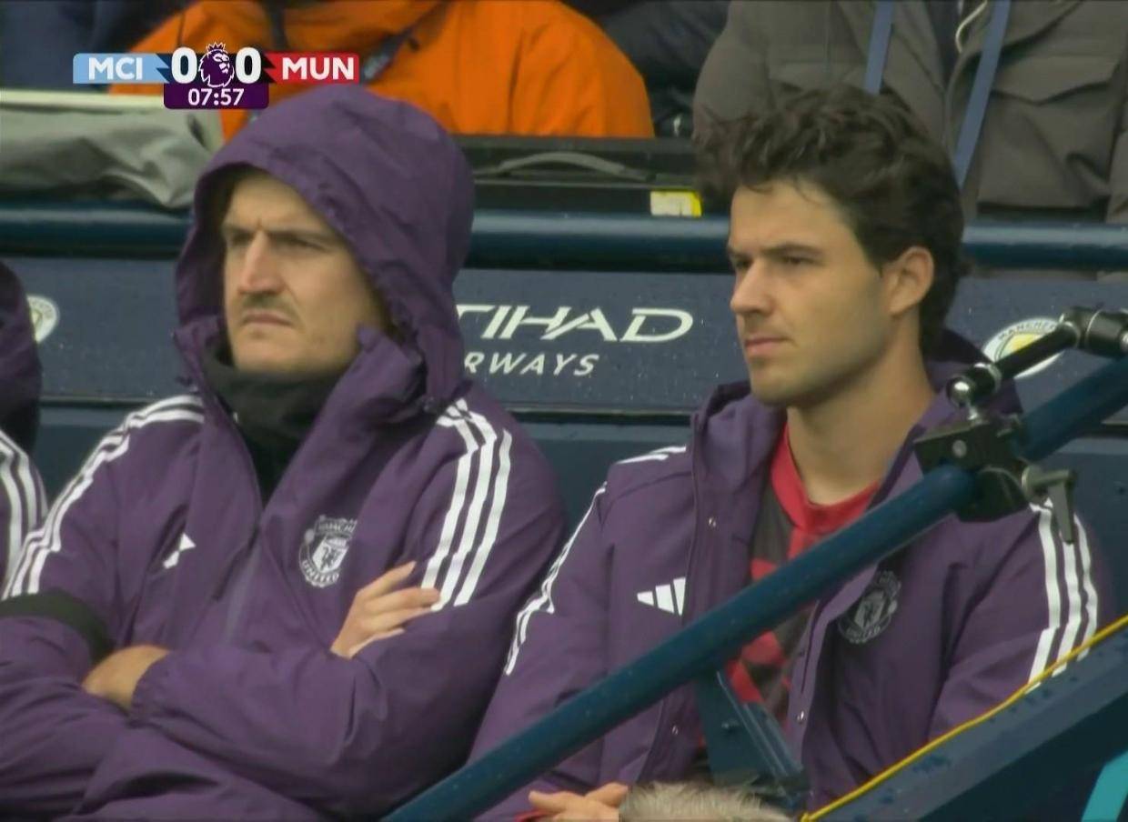 拉门斯恐暂做曼联二门,队友赞扬其训练表现!哥哥反对他转会红魔