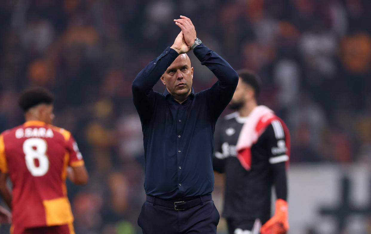 斯洛特称利物浦成绩遭“针对”,点名克洛普言论引热议